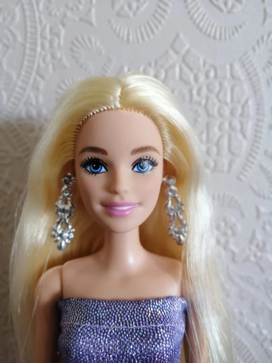 Pretty Barbie in an evening outfit – photo 2